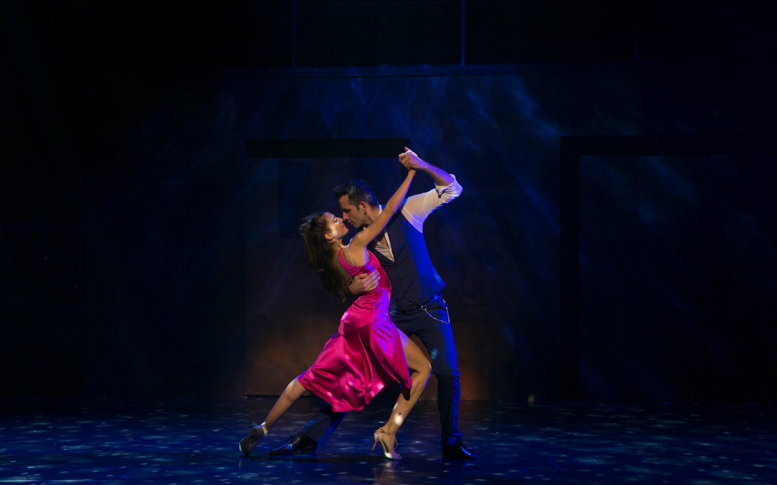 Micaela Spina and Juan Cupini in Arrabal.