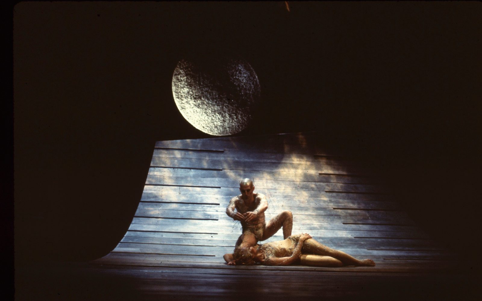 Kenneth Ryan (Oberon) and Carmen de Lavallade (Titania).