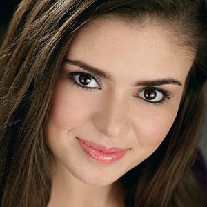 Ashley Pérez Flanagan Headshot