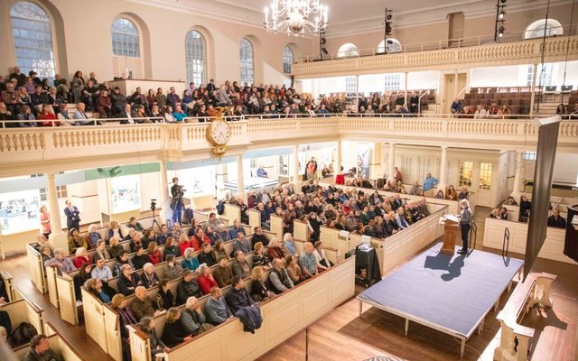 Jill Lepore speaks to the audience at her 1776 Salon 