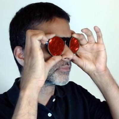 Vijay Mathew headshot