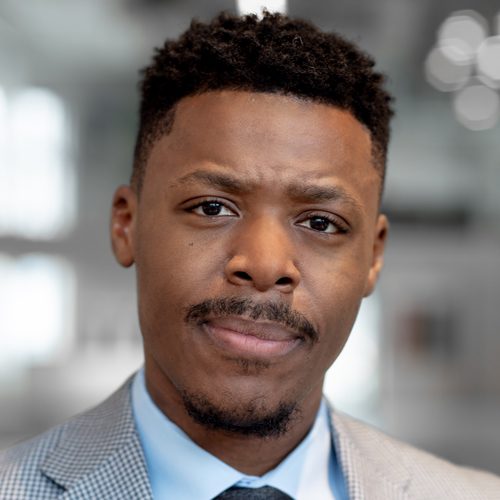 Ian Saunders Headshot